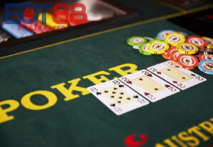 Poker Trực Tuyến BOT88
